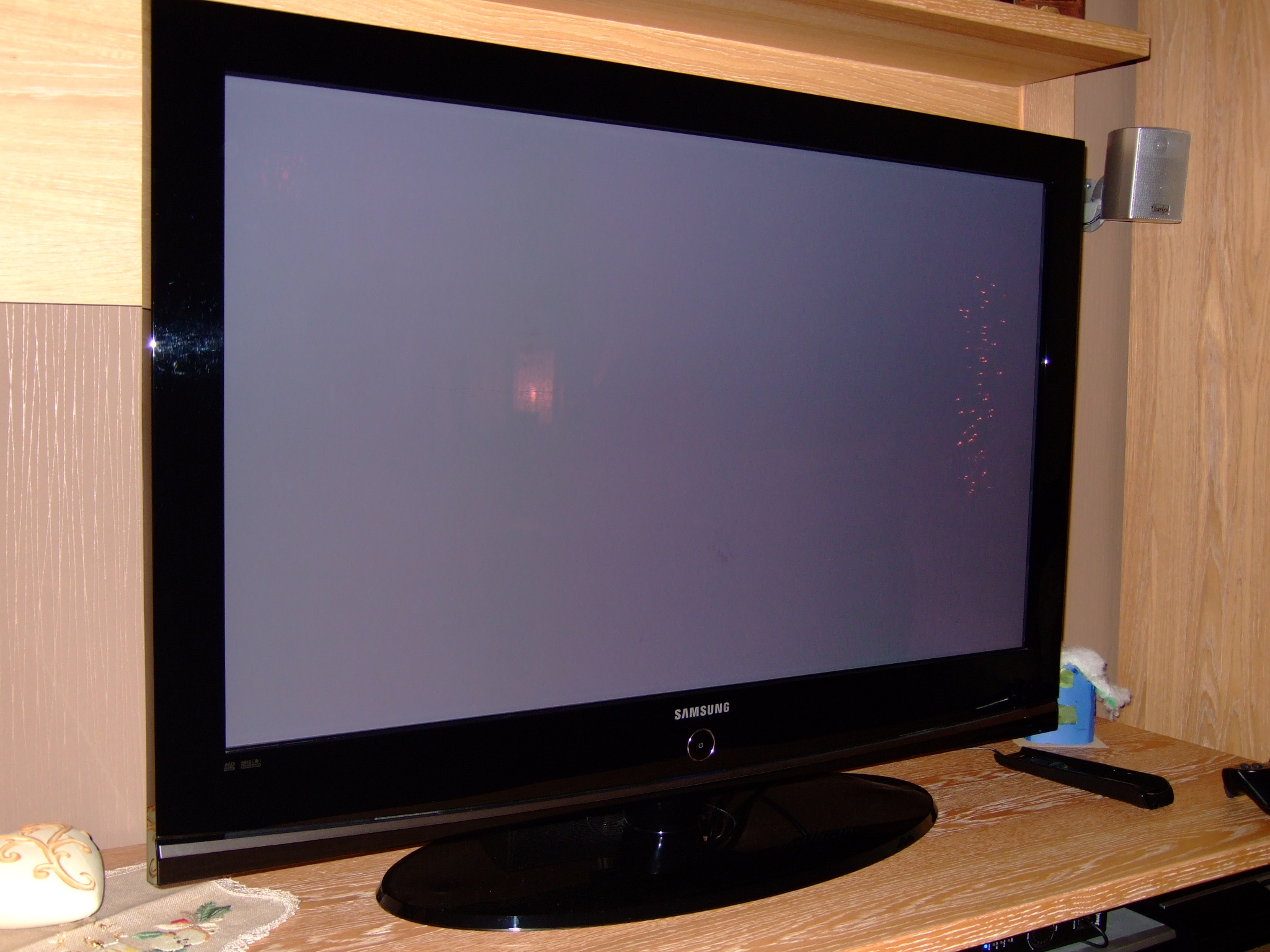 Б у телевизоры самсунг. Телевизор Samsung плазма 42 дюйма. Телевизор Samsung диагональ 106 см. Samsung le-32c350. Телевизор самсунг модель ps42a410c1 плазменный.