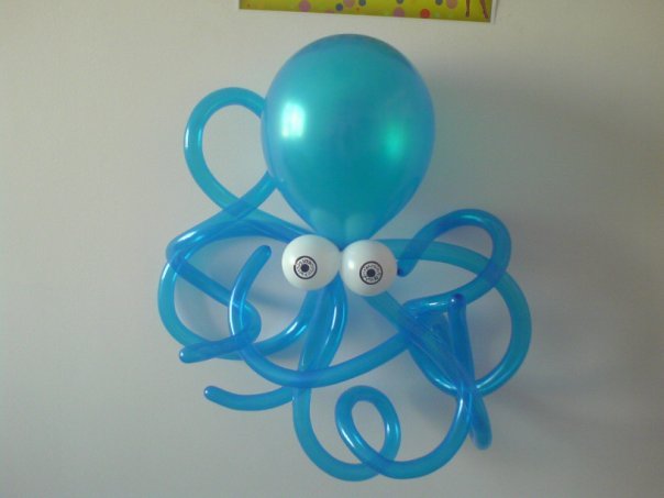 Осьминог из воздушных шаров